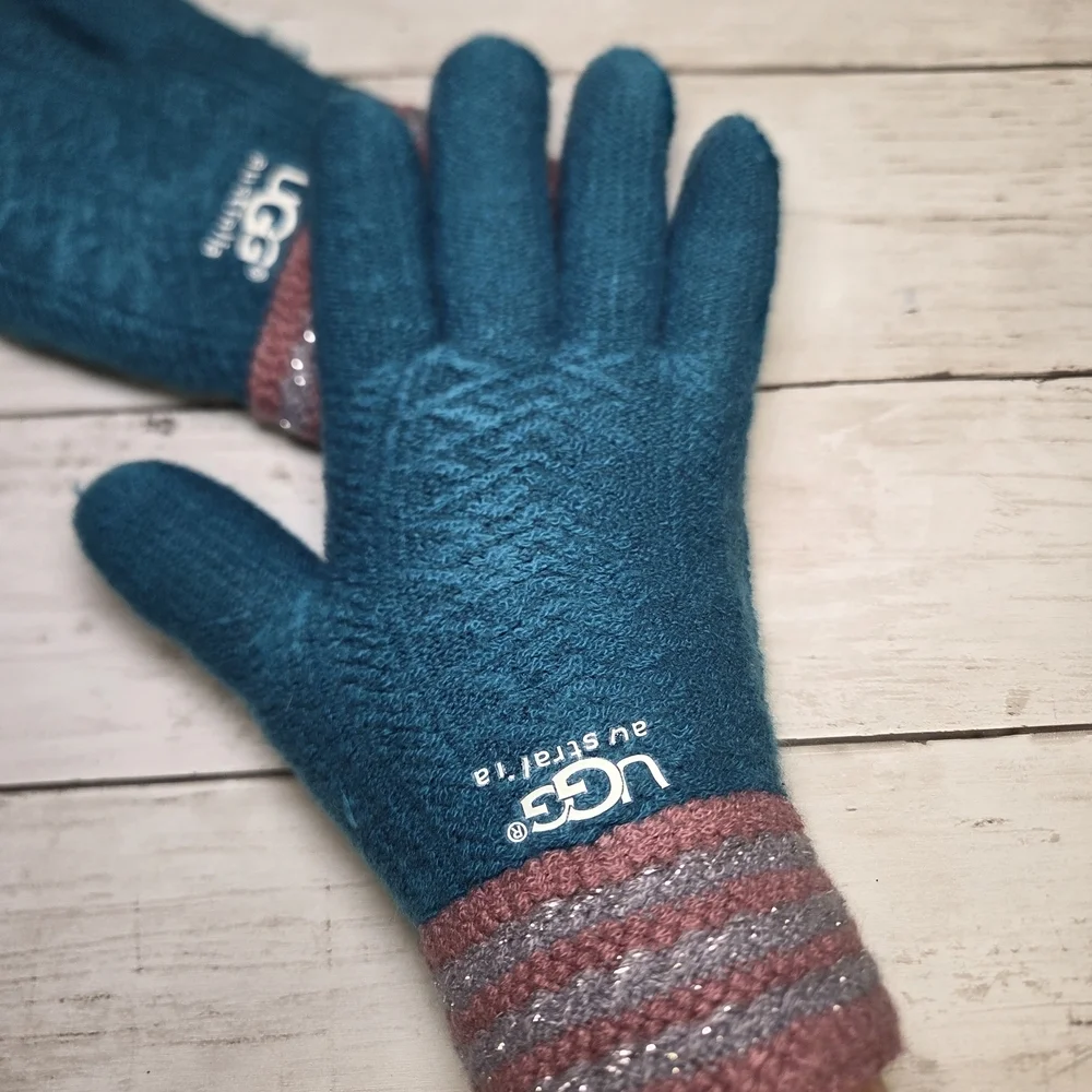 UGG Blue and Pink Knit Gloves